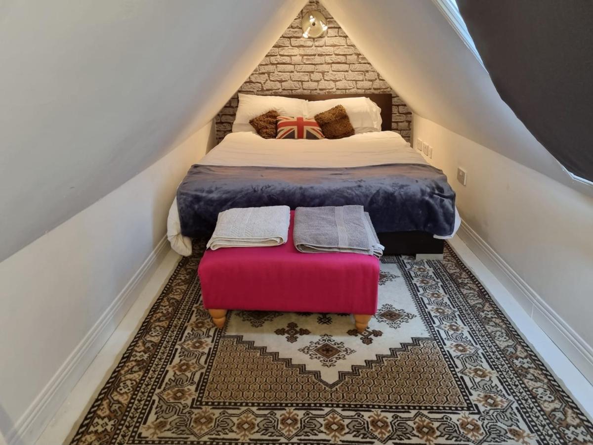 Cosy, Dog Friendly House On The Fringe Of The Brecon Beacons Villa Tredegar Esterno foto