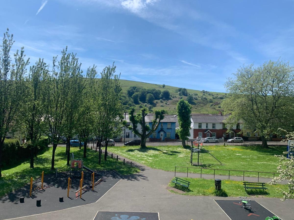 Cosy, Dog Friendly House On The Fringe Of The Brecon Beacons Villa Tredegar Esterno foto