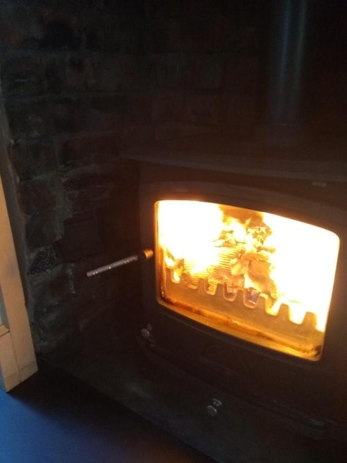 Cosy, Dog Friendly House On The Fringe Of The Brecon Beacons Villa Tredegar Esterno foto